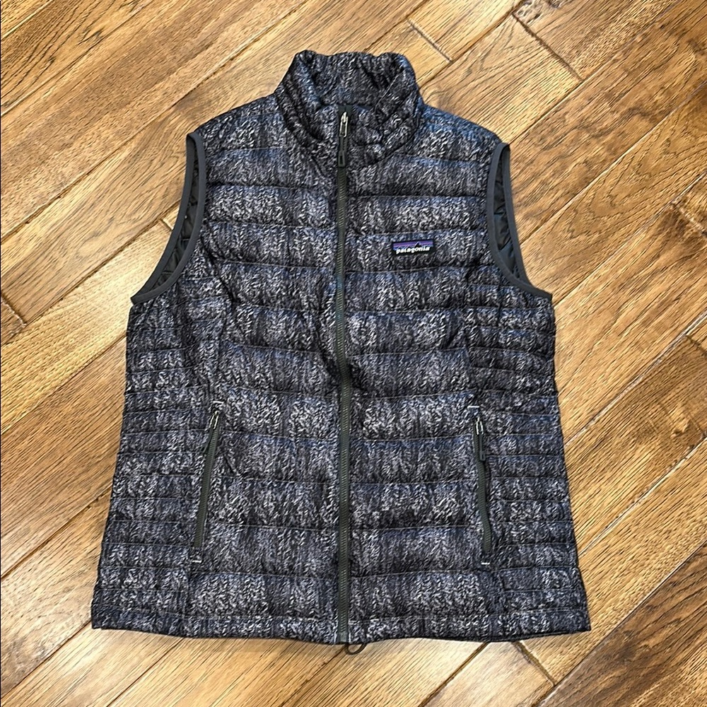 Patagonia Black Quilted Puffer Vest